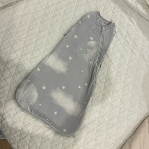 NWOT Gunamuna Swaddle Sleep Bag NB-3M